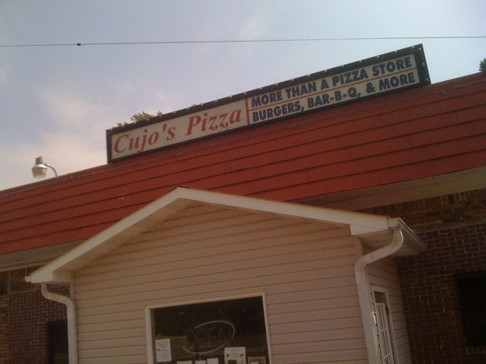 Cujos Pizza